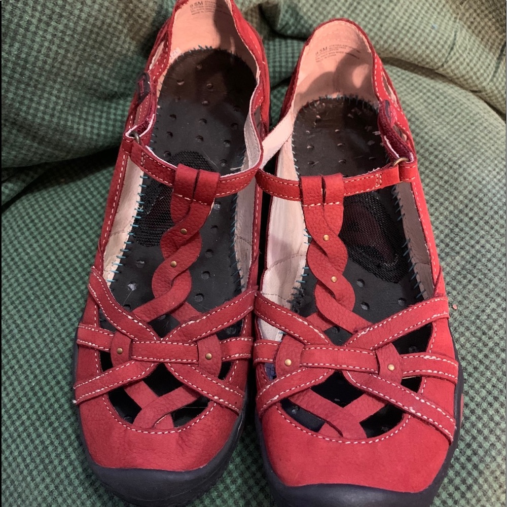 Women’s shoes